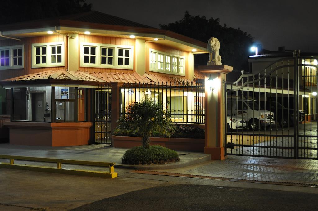 Prado Inn & Suites San José Exterior foto